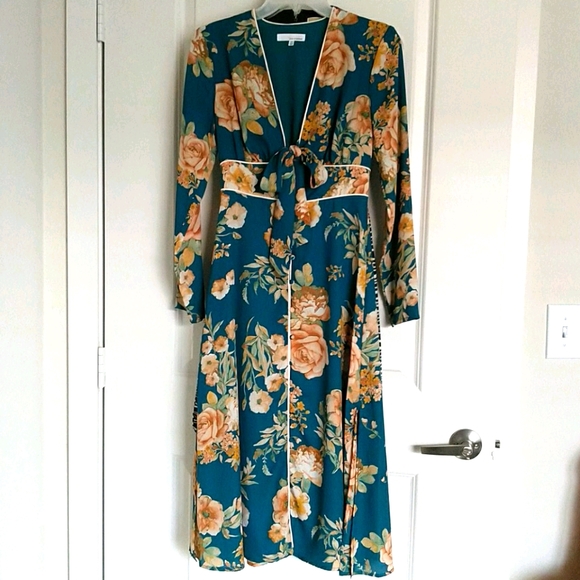 SALE 🥳 NWOT June and Hudson Floral Dress - Picture 3 of 8